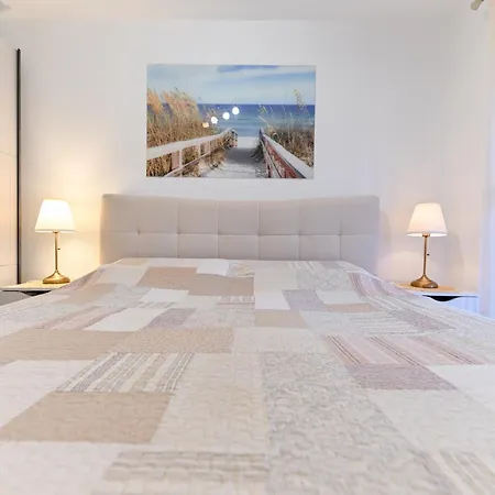 Апартаменти Lucian Задар