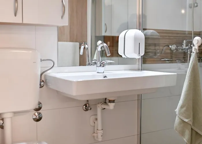 Lucian アパート *